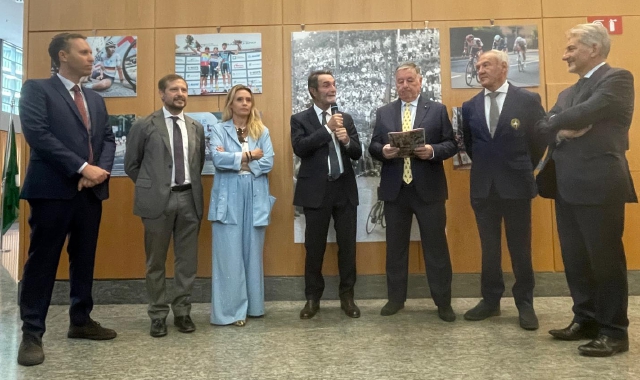 L’inaugurazione della mostra a Palazzo Lombardia (foto Blitz)