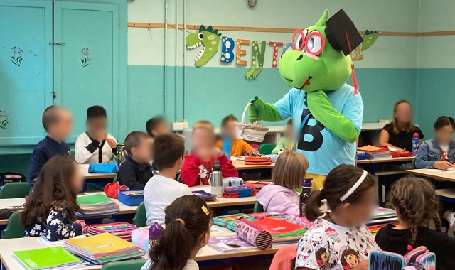 Malnate, una mascotte per il primo giorno di scuola