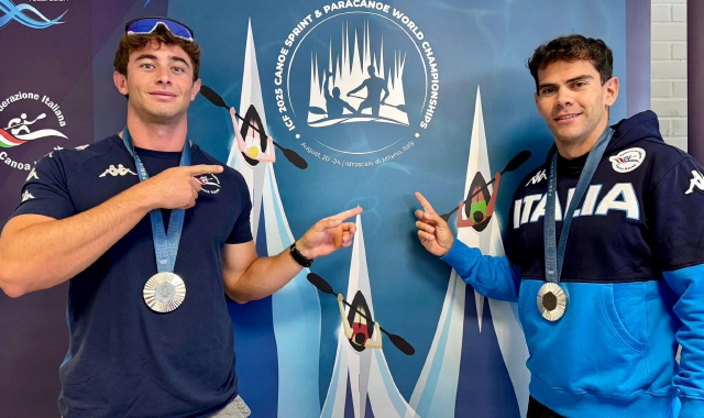Gabriele Casadei e Carlo Tacchini con le medaglie di Parigi agli Italiani di Segrate