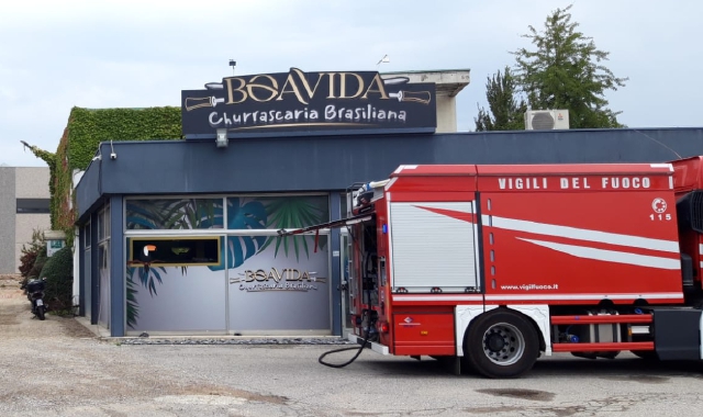 Morazzone, fiamme vicino al ristorante