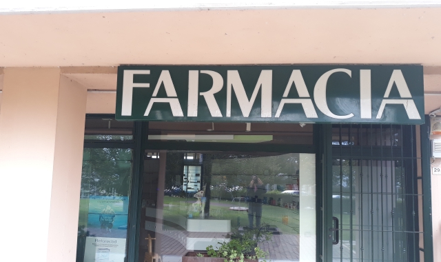 Lonate, riapre la farmacia di Tornavento