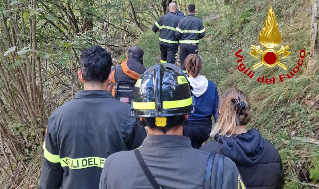 Si perdono nel bosco, ragazze soccorse a Castelveccana