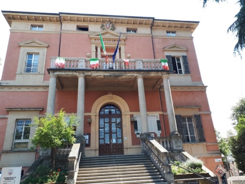 Assolto l'ex sindaco di Bibbiano Andrea Carletti