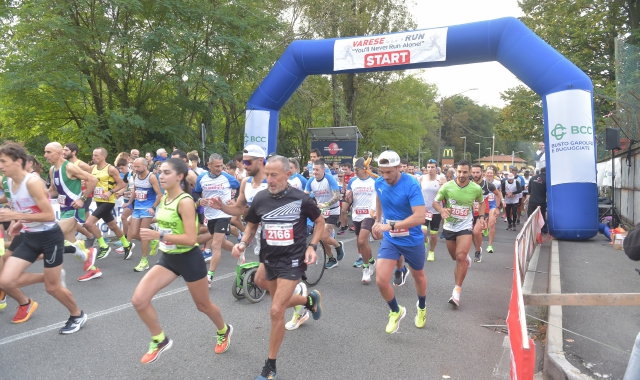 La partenza della 10 km (foto Angelo Puricelli/BLITZ)