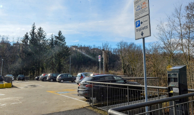 Il parcheggio d’interscambio a Belforte, nella zona dell’ex Calzaturificio