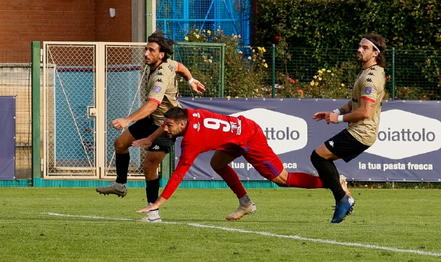 Varesina battuta dalla Pro Sesto. Varese, ostacolo Saluzzo