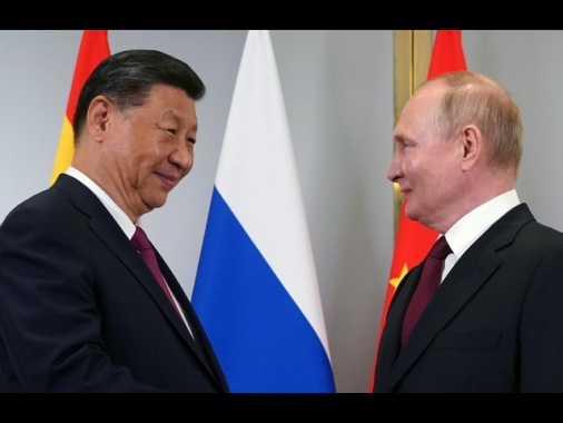 Putin incontra Xi, 'le relazioni russo-cinesi un modello'