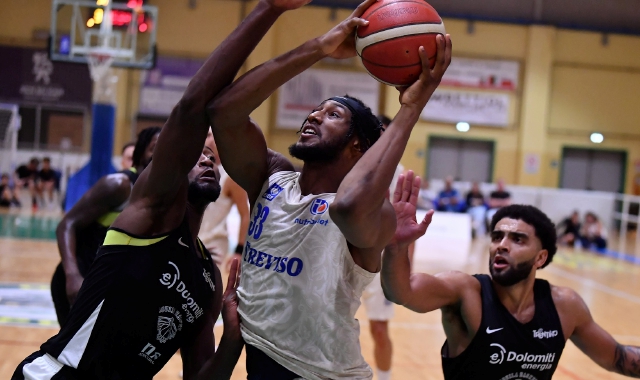 Varese, sprint per Paulicap