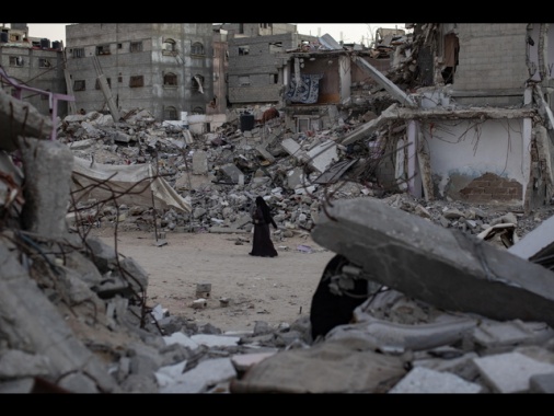 Gaza: fonti mediche, ieri uccisi almeno 143 palestinesi