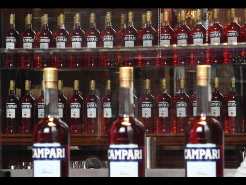 Campari crolla in Borsa dopo i conti (-13%)