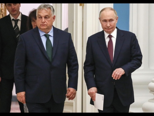 Cremlino, 'linea di Orban indipendente e costruttiva'