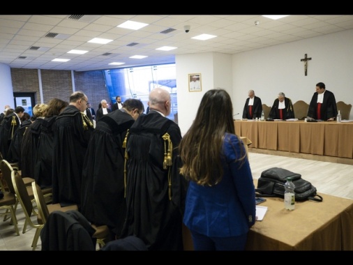 Tribunale S.Sede, 'da Becciu uso illecito anche senza lucro'