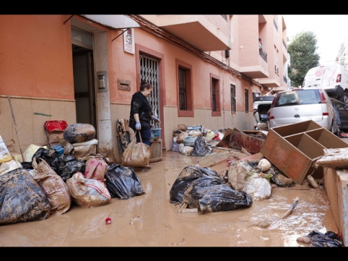 Sale a 105 il bilancio delle vittime a Valencia