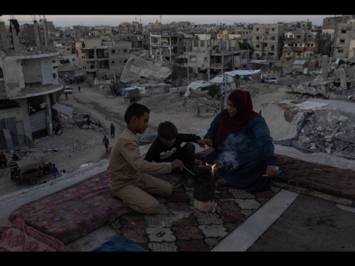 Gaza: Hamas, 84 morti in raid Israele, inclusi 50 bambini