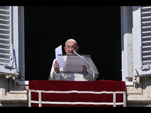 Il Papa, l'Italia ripudia la guerra, sia ovunque così