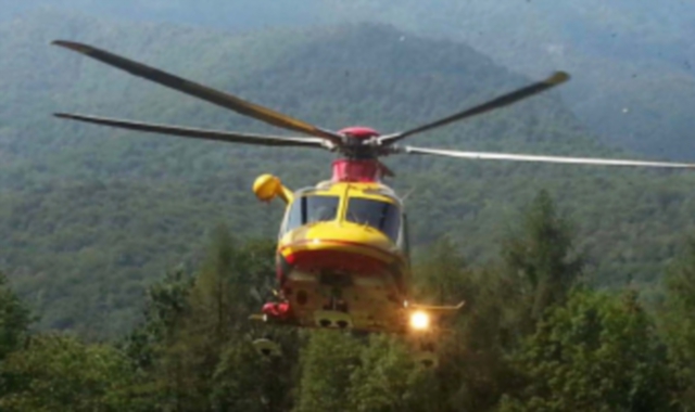 Cittiglio, si sente male nel bosco: morto 47enne