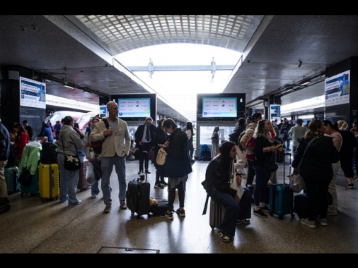 Capotreno accoltellato, domani sciopero ferrovie di 8 ore