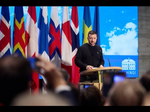 Zelensky si congratula con Trump, vittoria impressionante