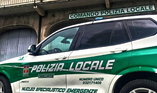 Intervenuti gli agenti della polizia locale di Trecate (foto Archivio)