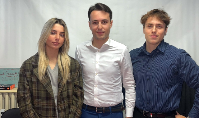 Sulla sinistra la (Carola Mastrapasqua, rappresentante dell’ITET Daverio Casula Nervi, Francesco Pio Miceli, referente Network Giovani, e Mike Ernesto Ciraci, studente dell’Università dell’Insubria e aderente al Network Giovani