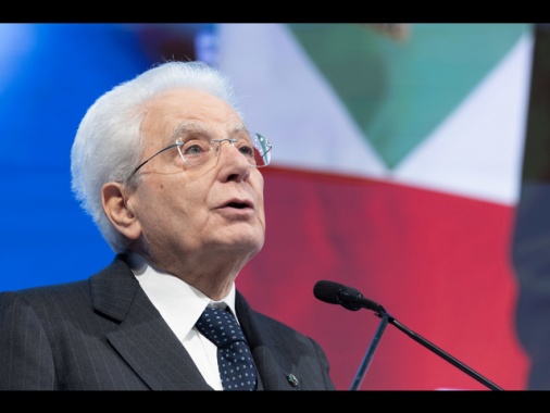 Mattarella, un dovere difendere bambini da guerre e violenze