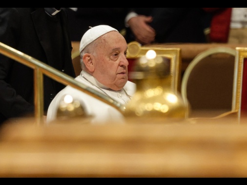 Il Papa, mondo sotto la minaccia nucleare, operiamo per la pace