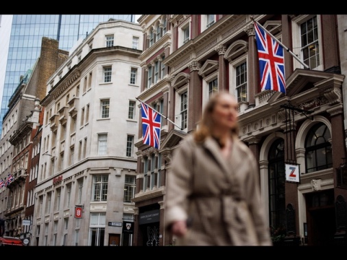 Borsa: l'Europa è positiva in attesa di Nvidia, cauta Londra