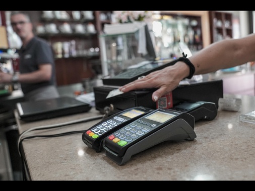 Bankitalia, monitoriamo su pos, riattivata parte servizi