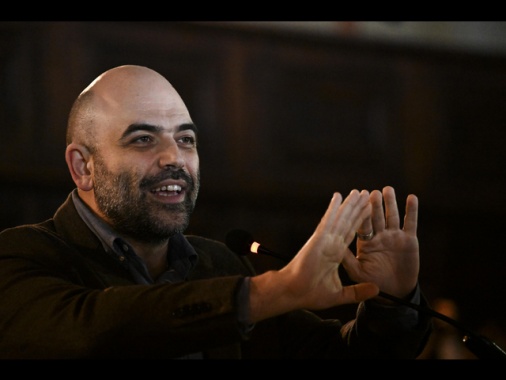 Roberto Saviano passa a Einaudi, il nuovo romanzo a maggio 2025