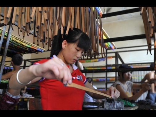 Manifattura in Cina cresce anche a novembre, Pmi Caixin a 51,5