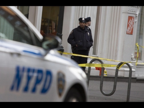 Ceo di un colosso sanitario ucciso in agguato a Manhattan