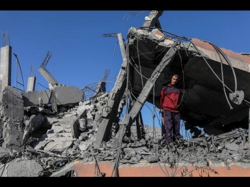 Amnesty in un rapporto accusa Israele di