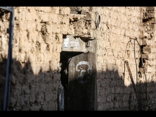 Baghdad, 'truppe siriane in fuga entrano in Iraq'