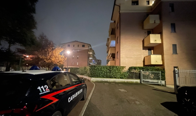 I carabinieri allertati in serata dai proprietari di casa (foto Blitz)