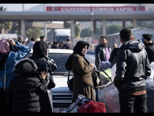 Erdogan all'Ue, 'pianificato il rimpatrio dei siriani'