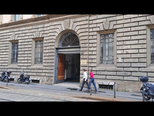 Consob blocca la pubblicità di servizi finanziari abusivi
