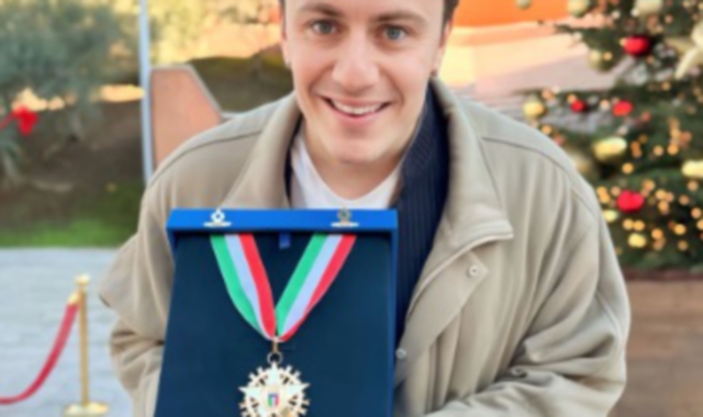 Nicolò Martinenghi con il collare d’oro