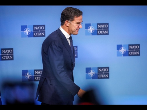 Rutte, 'se parliamo troppo di pace avvantaggiamo i russi'