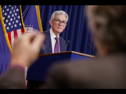 Powell, 'nuova fase nel processo di aggiustamento dei tassi'