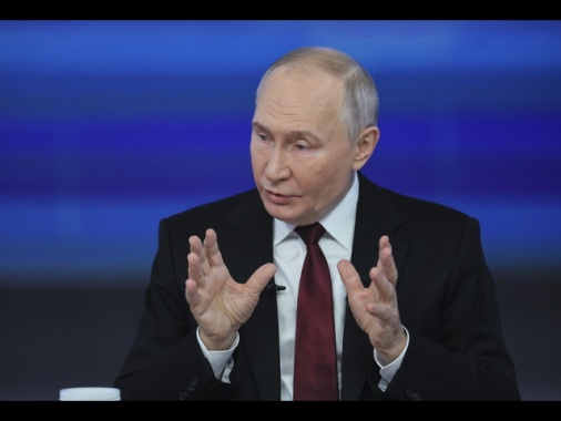 Putin sfida a 'duello' gli Usa su missile Oreshnik
