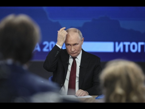 Putin, pronti a 'negoziati e compromessi' con Kiev