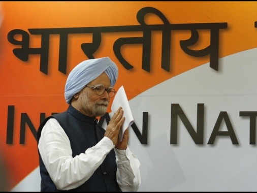 India: omaggio bipartisan all'ex premier defunto Manmohan Singh