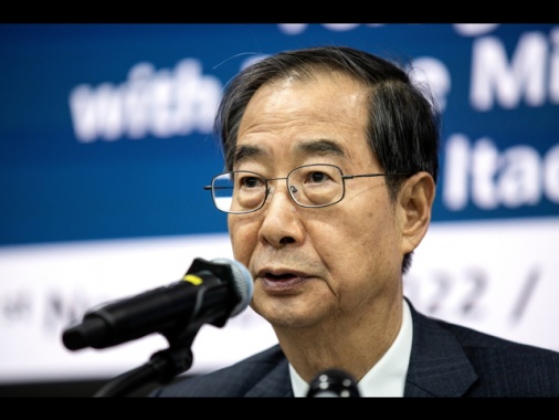 Sì Parlamento Seul a impeachment presidente a interim Han