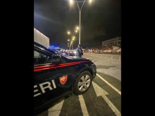 A Napoli donna violentata in una baraccopoli