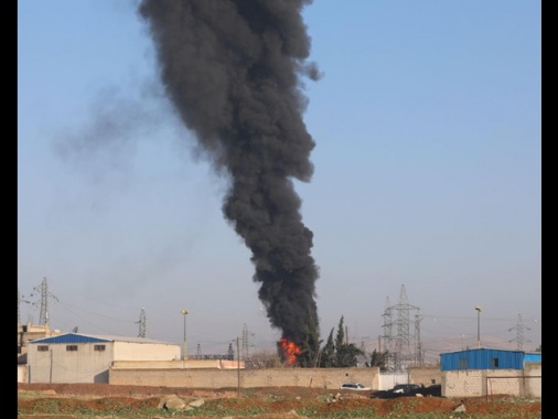 Ong, scontri tra curdi e filoturchi, oltre 100 morti in Siria