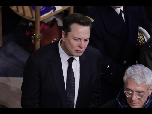 Ue, Musk assicuri che uso X non sia improprio in elezioni