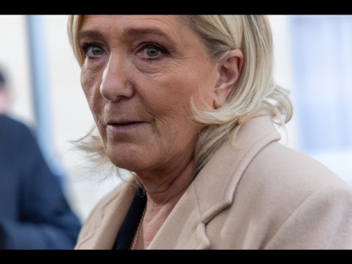 Marine Le Pen ha saputo della morte del padre dall'Afp