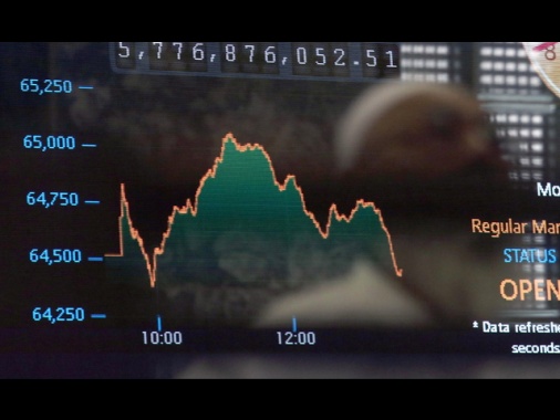 Borsa: Asia negativa, pesano i timori di inflazione