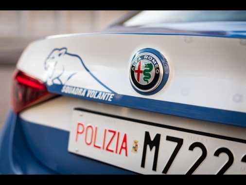 Nel Varesotto giovani contro agenti, cori contro governo
