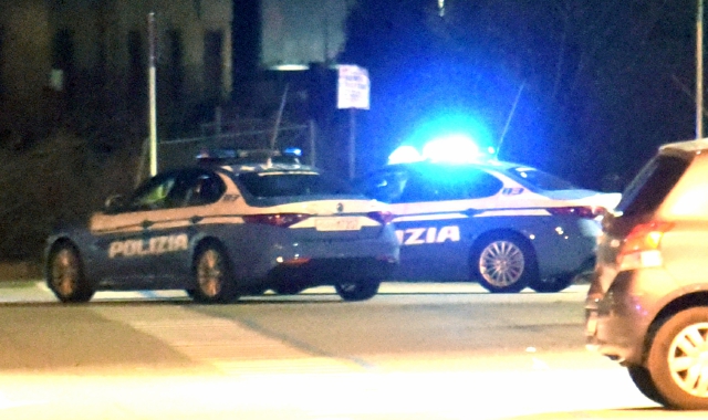 L’operazione in cui è rimasto ferito un agente della Mobile si inserisce nelle attività della Polizia di Stato per contrastare lo spaccio di droga in città (foto Archivio)